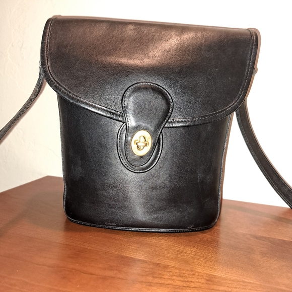 Vintage COACH Black Bradley Bucket - Picture 2 of 9